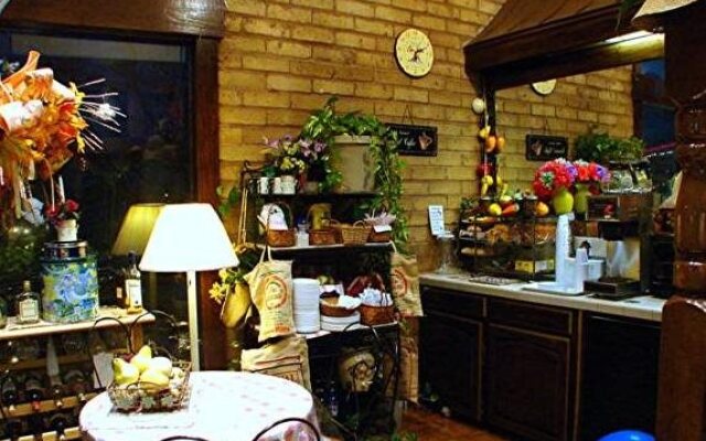 Edelweiss Inn And Suites