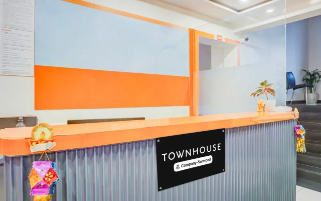 Elegant Urban Stays at Hadapsar Pune