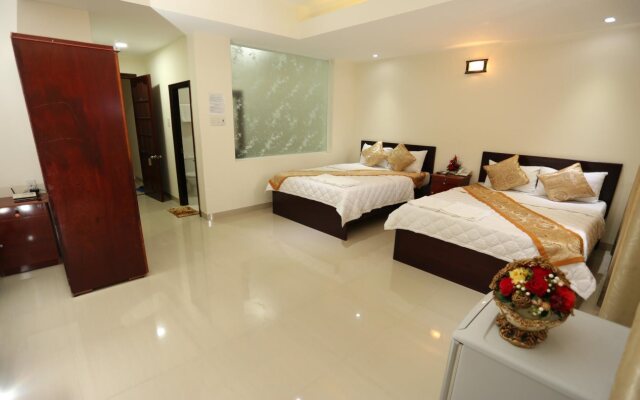 Queen Hotel Nha Trang