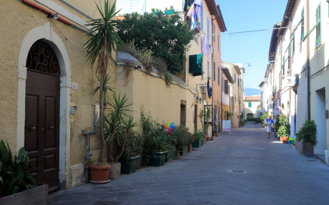 Pimpinnacolo Gardens - My Extra Home