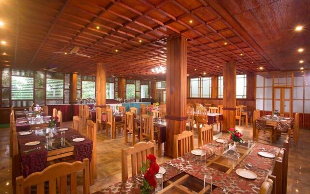 At Wood Resort