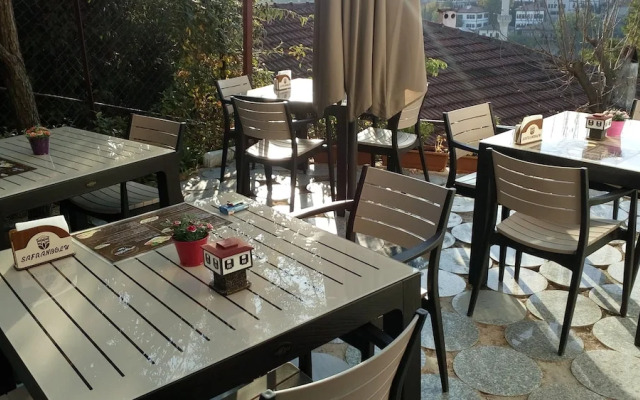 Payidar Konak And Kafe