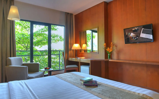 Oak Tree Emerald Hotel & Conventions Semarang