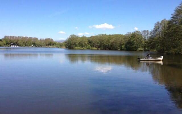 Cleveley Mere Luxury Waterside Lodges