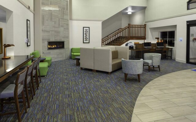 Holiday Inn Express & Suites Interstate 90 by IHG