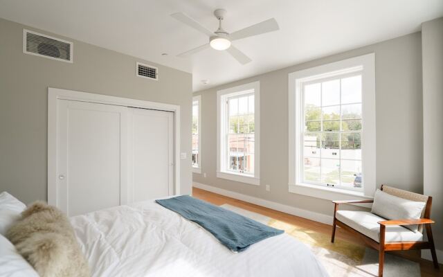 Western 1924 Luxury Lofts