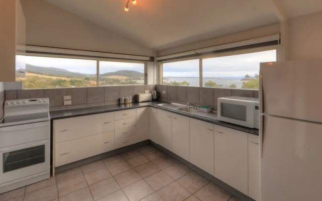 Discover Bruny Island Holiday Accommodation