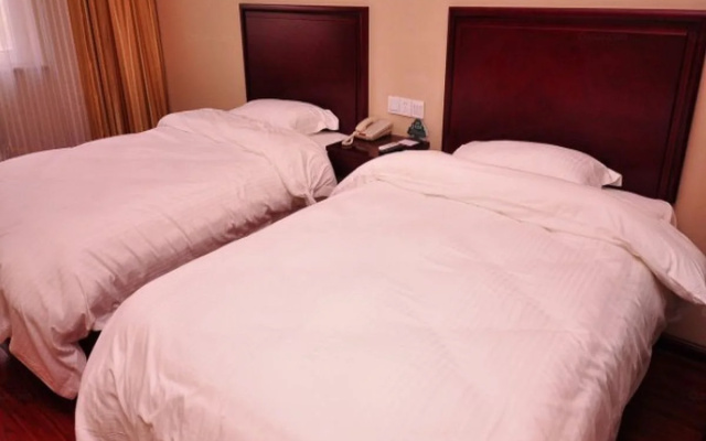 GreenTree Inn Dezhou KangBo Avenue Statium Express Hotel