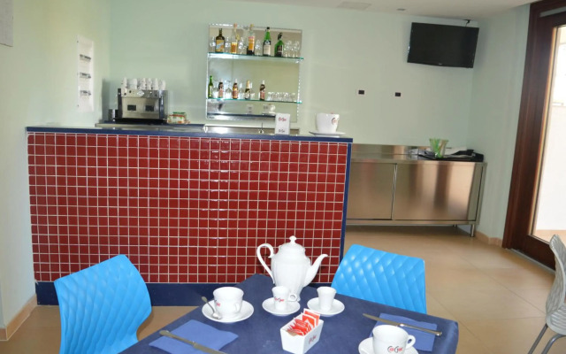 Prince Franklyn Hotel