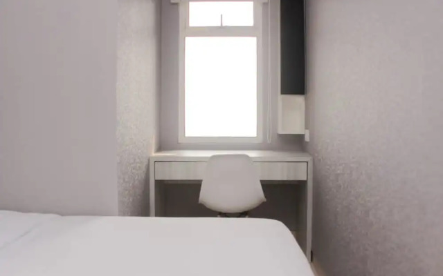 Warm And Enjoy Living 2Br At Springlake Summarecon Bekasi Apartment