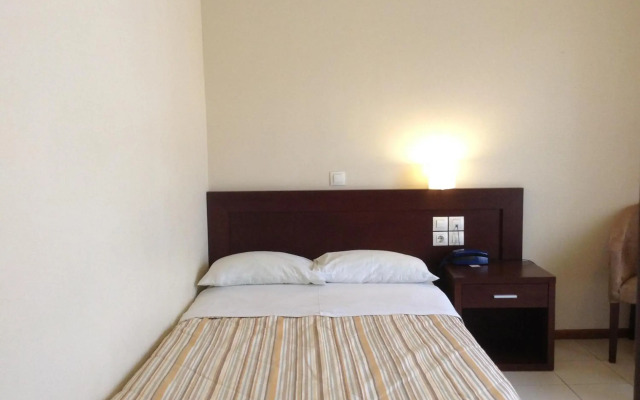 Electra Hotel