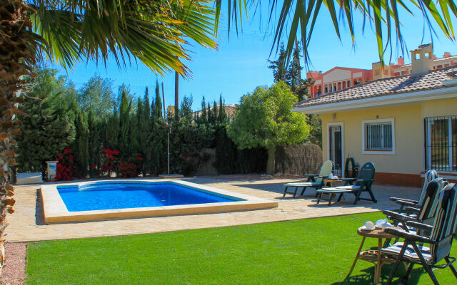 Holiday Home Bonalba Golf, Urb. Los Naranjos