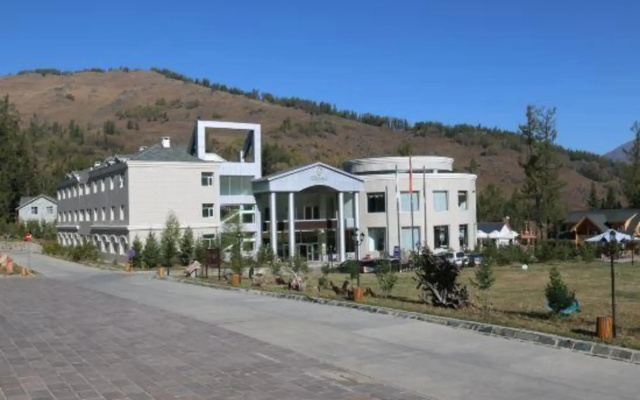 The Four Seasons Amusement Hotel Kanas