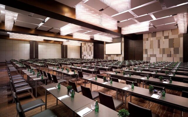 New World Makati Hotel