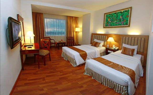 Rocky Plaza Hotel Padang