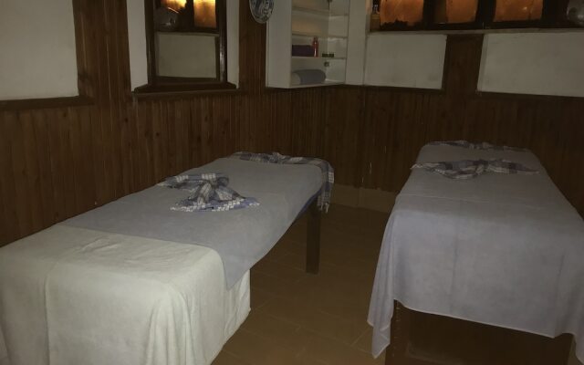 Kahraman Hotel