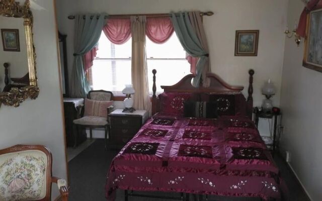 Midway Lodging