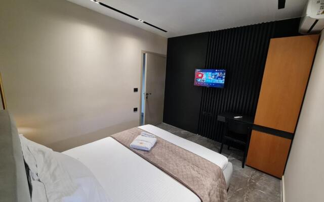 La Mirage Apartment 02