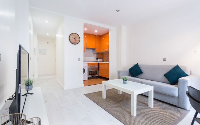 Отель limehome Madrid Calle de la Paloma