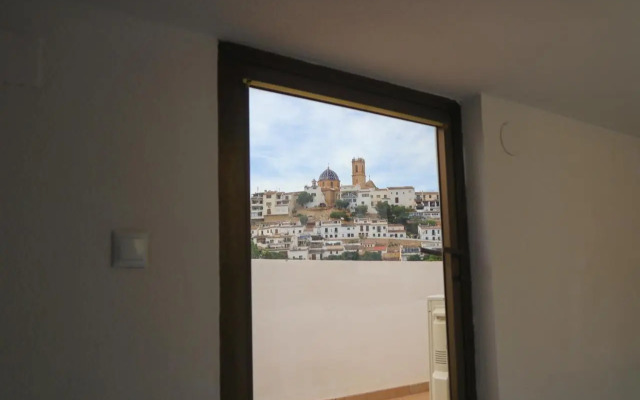 Ático con vistas y plaza de garaje.
