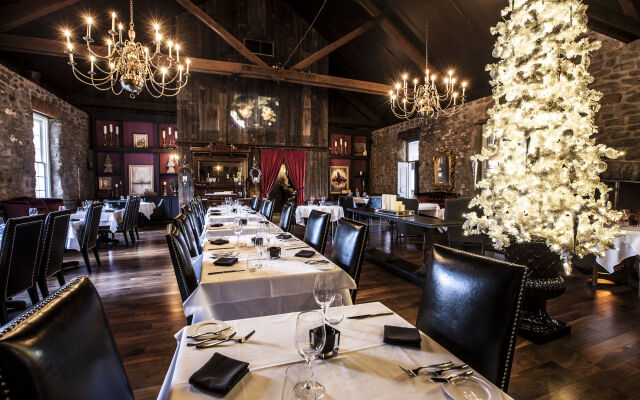 Old Stone Inn Boutique Hotel