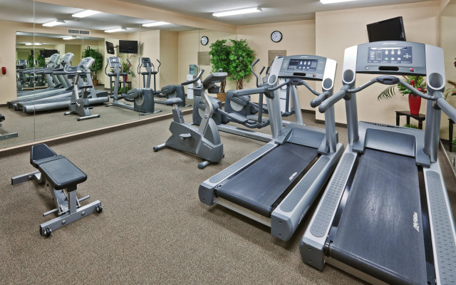 Candlewood Suites Owasso by IHG
