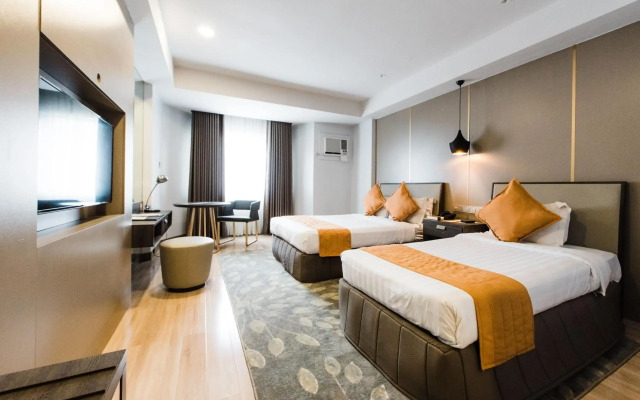 L'Fisher Hotel
