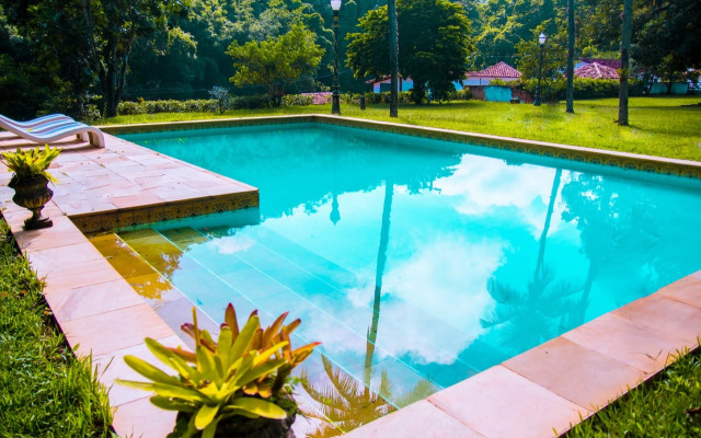 Estancias Duvivier Hotel