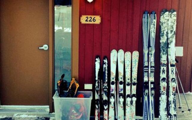 Station Touristique Pin Rouge