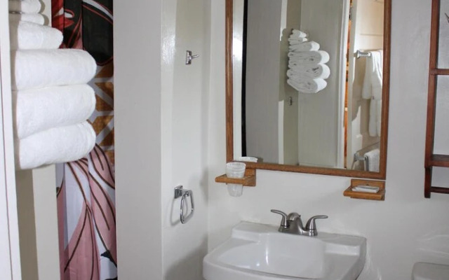 The Bonnie Inn Unit 6