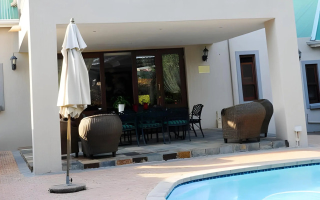 Candlewoods Guesthouse