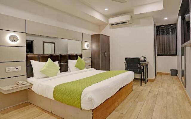 Hotel Royal Saffron By Majesta Stays
