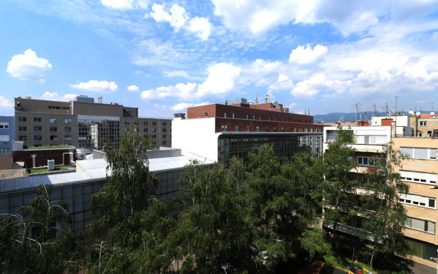 Amy apartment,centar,Netflix,speed WiFi