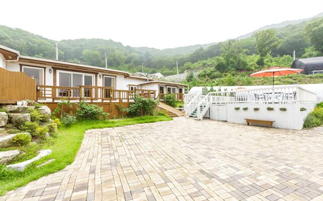 Ganghwa Herb Land Guesthouse