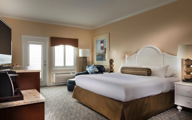 Kemah Boardwalk Inn