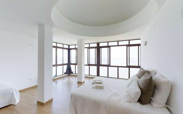 Fantastic First Line Penthouse