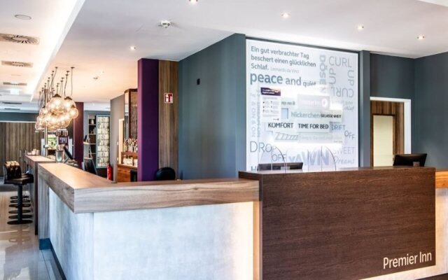 Premier Inn Heidelberg City Zentrum Hotel