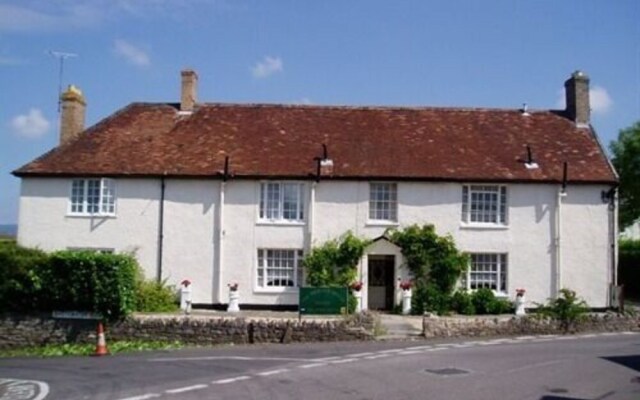 Meryan House Hotel