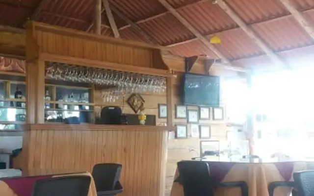 Hotel Los Troncos