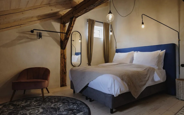 Monastery Garden Bistro & Rooms