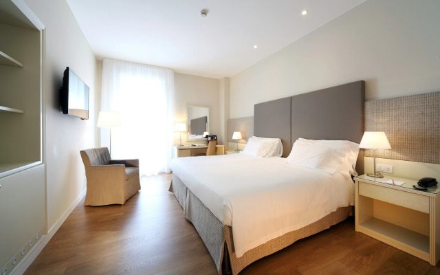 National Hotel