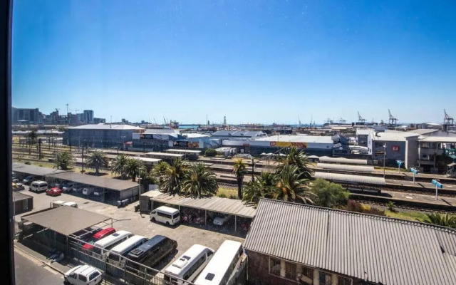 502 Wex1 Gorgeous Funky Apartment