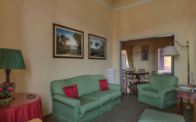 Family Apartments Rinascimento Palace