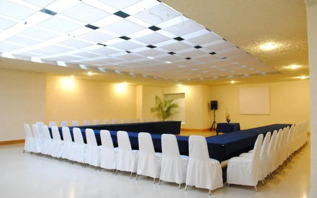 Hotel Cantalagua Inn