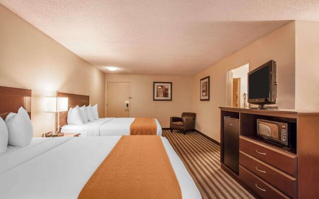 Quality Inn & Suites Vancouver - Hazel Dell