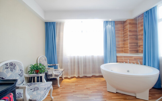 Miss Tian+ Apartment Hotel