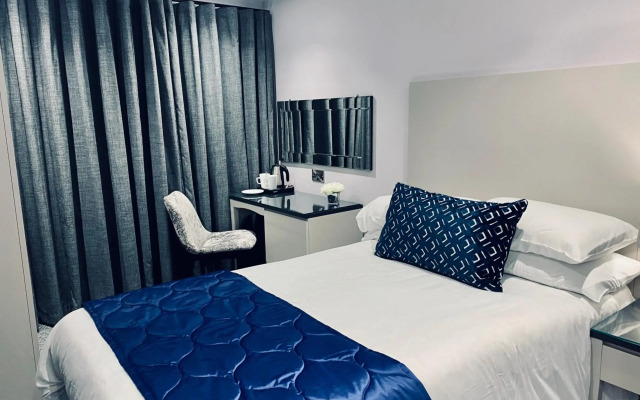 Dean Park Hotel