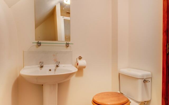 Characteristic Stone Farmhouse in Hilly Devon near Sea