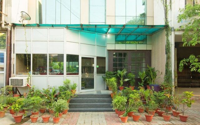 Treebo Stay Inn International