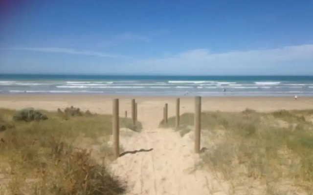 SA Holiday House Dunes Views on Simpson